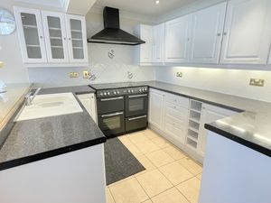 Beacon Way- click for photo gallery